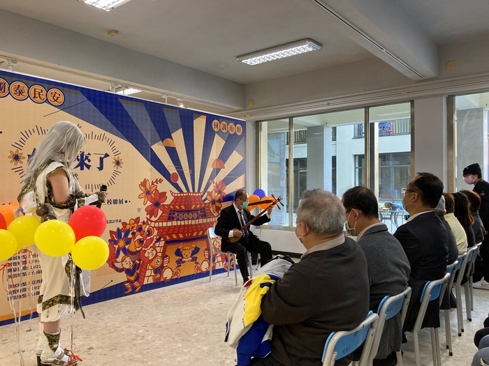 台南科大與台師大、高師大合辦「台風來了」海報創作聯展圖片